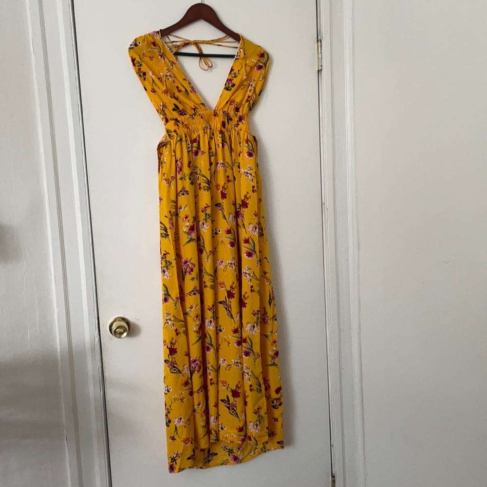 Halter tie, maxi dress